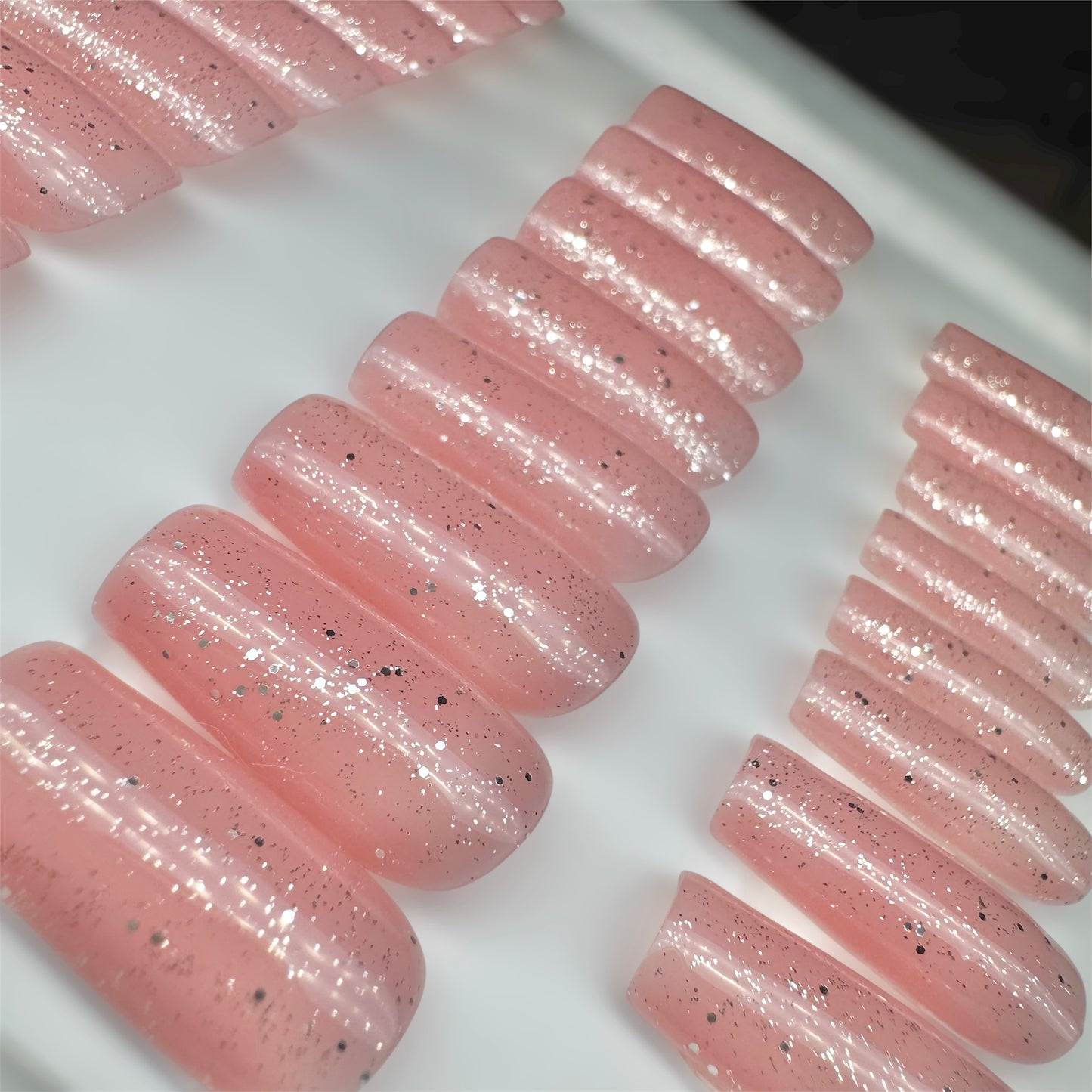 Press on nails - 24 uñas